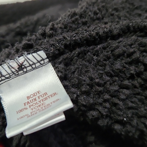 XL Black Fuzzy Coat - Picture 4 of 6